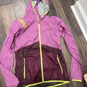La Sportiva Women's Purple and Burgundy WindBreaker
